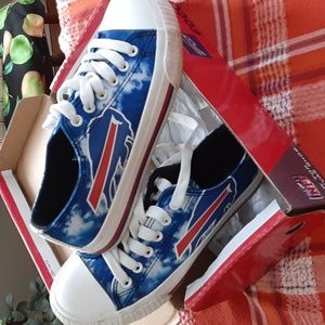 FOCO NFL Buffalo Bills Logo Women's  Canvas Sneakers
